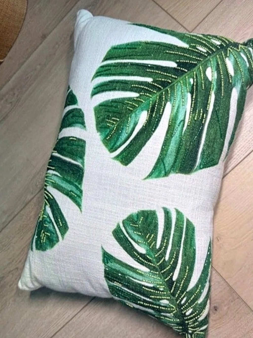 Tropical Leaf Accent Pillow in White & Green Like New
